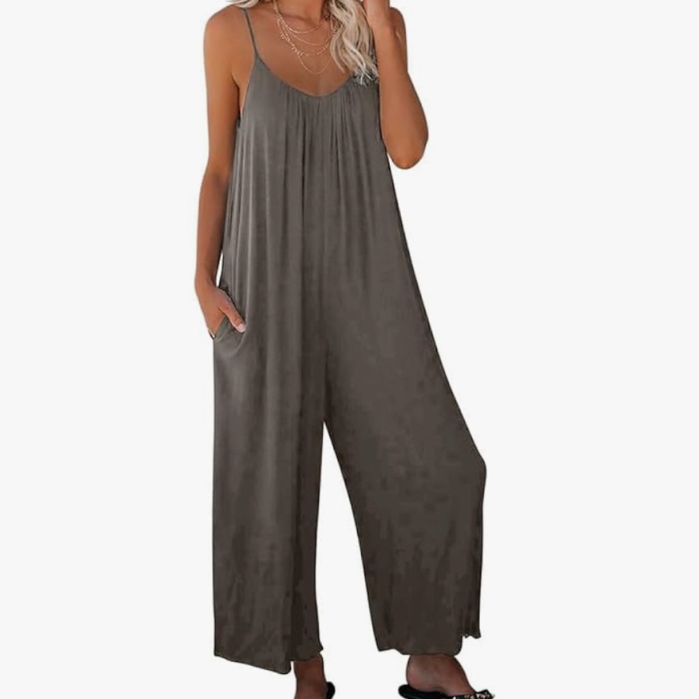 Never Worn Women’s Gray Dokotoo Jumpsuit Large Casual Wide Leg One Piece Romper
